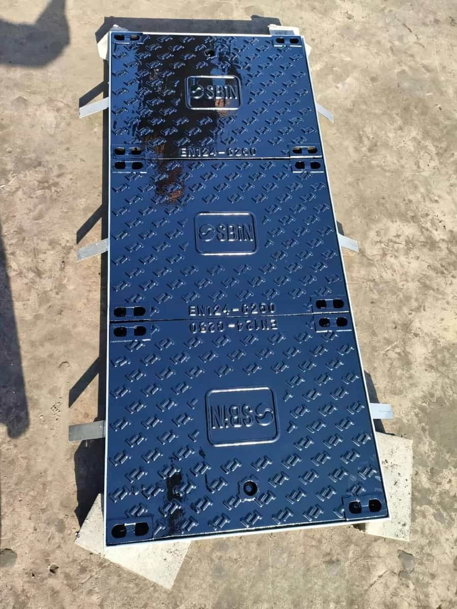 Hinged Ductile Iron Manhole Cover with Frame